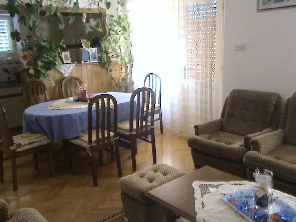 Apartment Ivy 트로기르 크로아티아